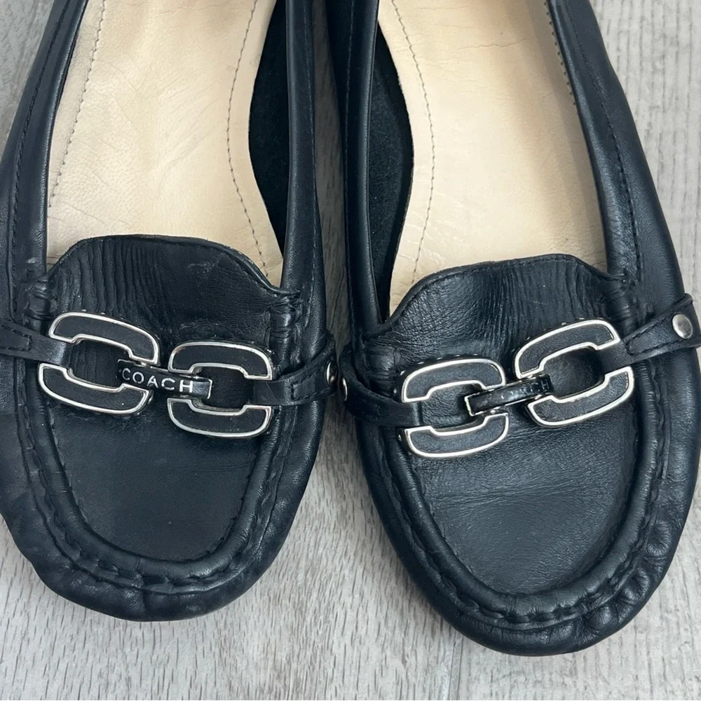 Coach Women’s Ella Loafers Black Leather‎ Metal Accents Size 7.5 B